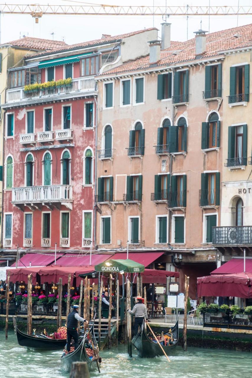 Magic Rialto Hotel Venice Exterior photo